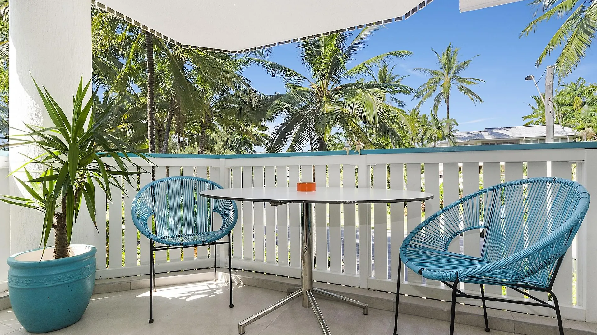 Lägenhetshotell By The Sea Port Douglas